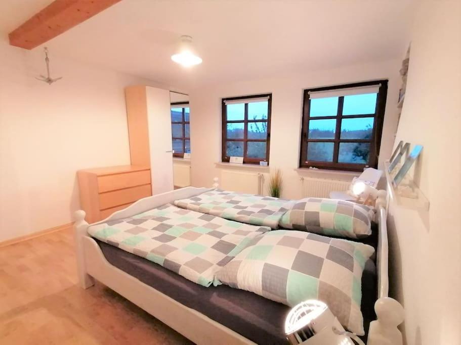 Ferienwohnung Fernblick Osdorf Bagian luar foto